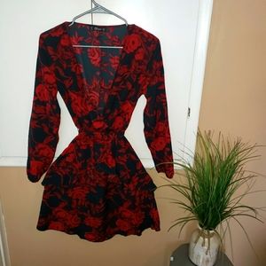 ❤Red and Black Rose Floral Dress Deep V Neck NWOT